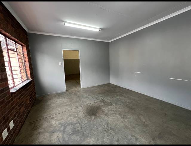 144M² WAREHOUSE TO LET IN KYA SANDS